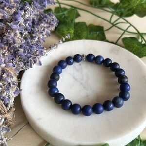 Lapis Lazuli gemstone stretch bracelet